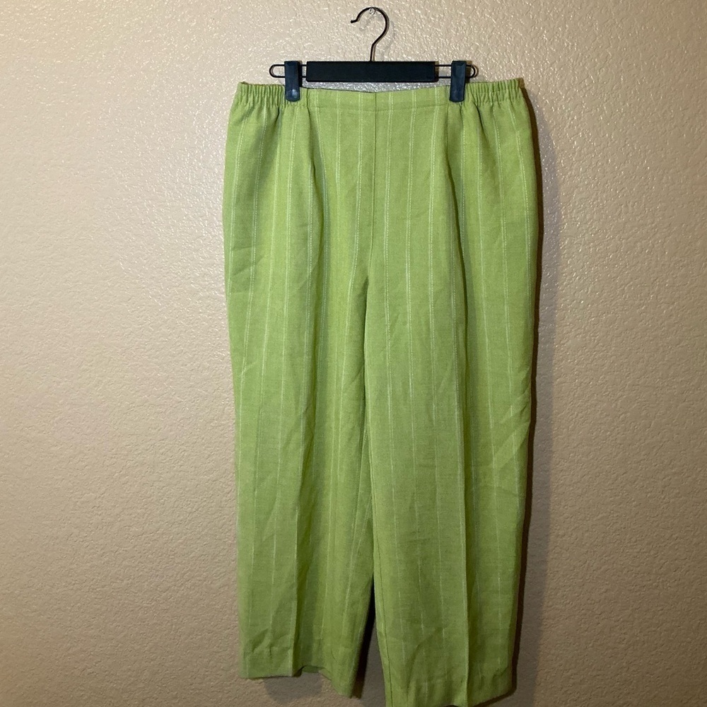 Drapers and Damon Plus Size PL Lime Green Pleated Pants